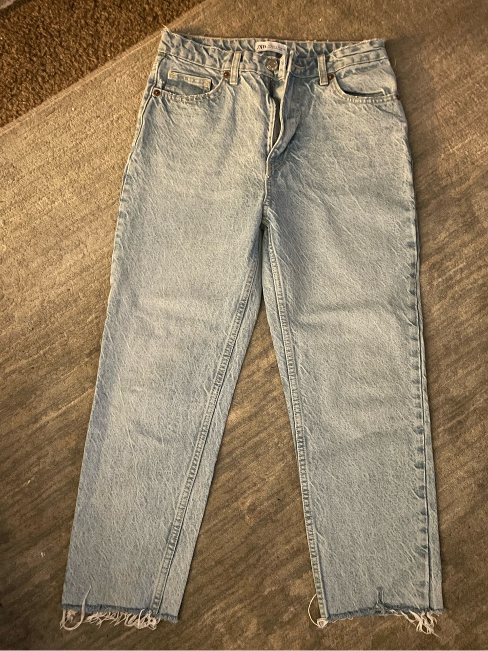 Zara Light Wash High Waisted Raw Hem Straight Leg Jeans Size 6 Medium Denim